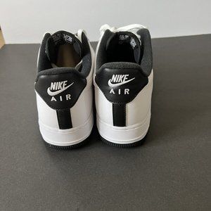 Brand New in Box Air Force 1 '07 Nike White with Black sole 10.5 Rare